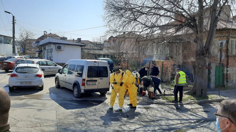 Дезинфекцираха цяла Максуда (СНИМКИ)