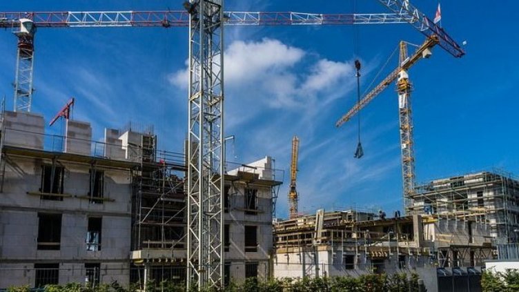 Близо 18% от заетите в България работят на черно