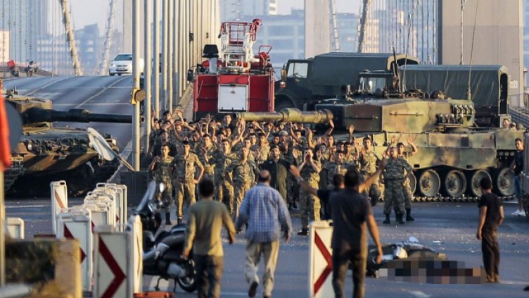 Службите: Няма опасност за България след метежа в Турция