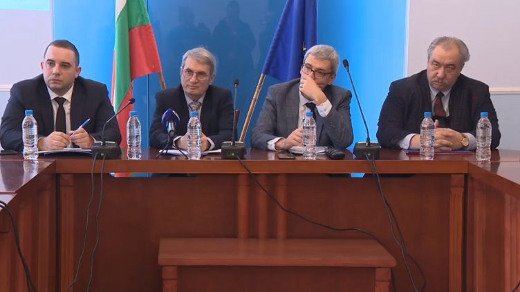 Здравният министър: Драмата с недостига на лекарства е преувеличена (ВИДЕО)