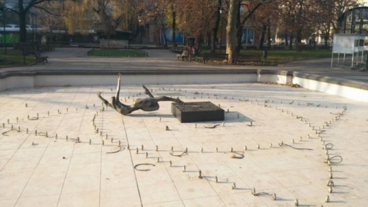 Балерината пред Народния &ndash; жертва на пиян тийнейджър