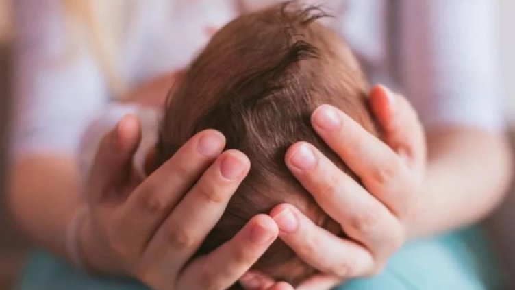 Българки са експлоатирани в "завод за раждания“ на о. Крит