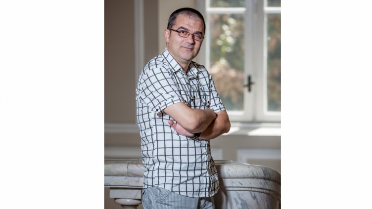 Внезапно ни напусна актьорът Антонио Угрински от Варненския драматичен театър