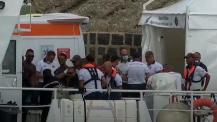 След трагедията с потъналата яхта: Откриха 5 тела край Сицилия