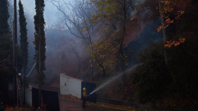 Бедствено положение в Ню Йорк заради пожари