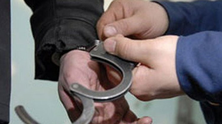 Задържаха наркопласьор при спецакция