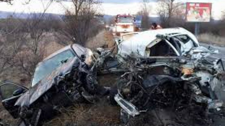 Почина единият водач от тежката катастрофа край Варна