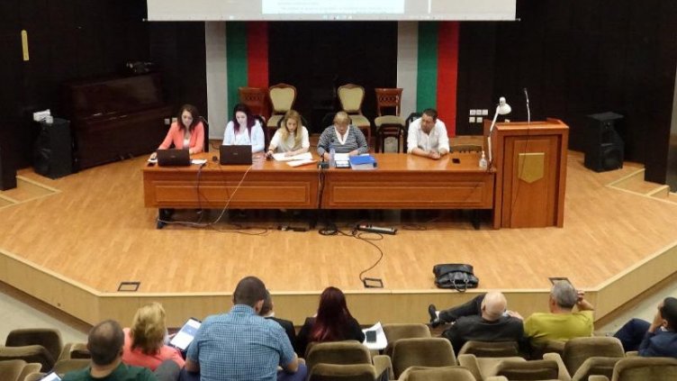 Съветниците във Варна дават за безвъзмездно управление редица градини, училища и една болница