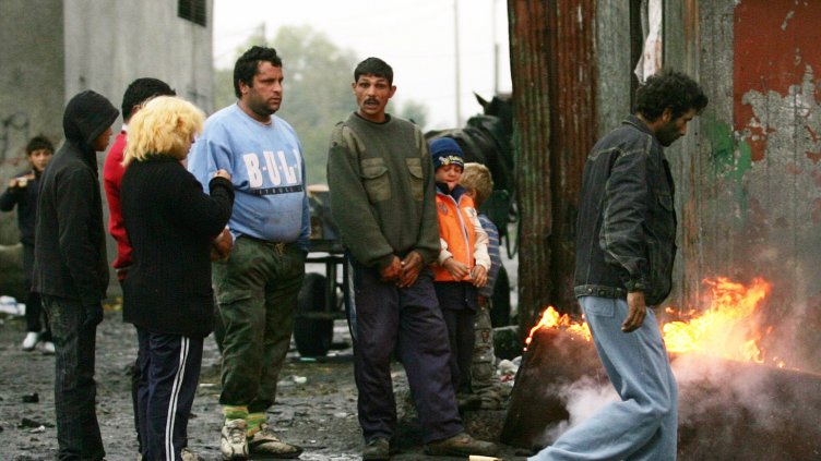 Дронове над гетата – държавата снима роми, за да им оправи живота. Как ли?