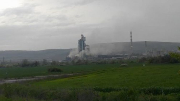 Авария в циментовия завод причинила замърсяването на въздуха в Девня