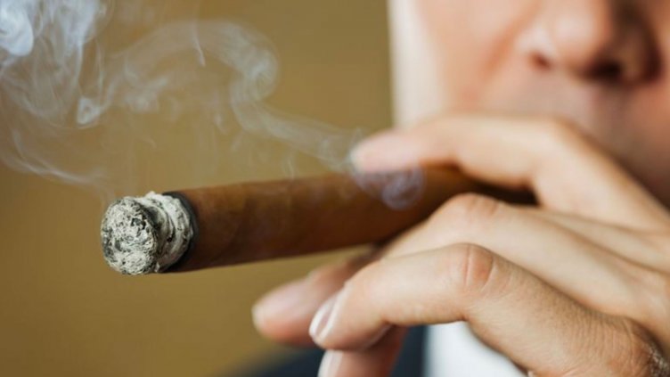 Пандемията върна американците към старите им пороци