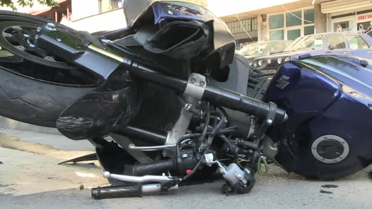 Моторист е пострадал тежко след катастрофа на АМ Тракия