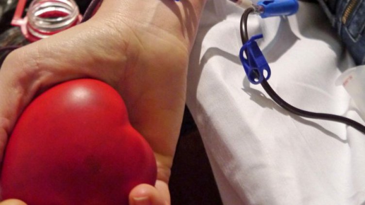 Протестиращи родители ще даряват кръв във Варна