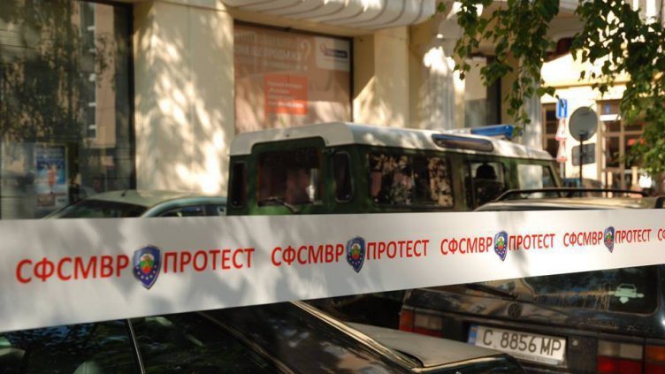 Покачва се недоволството на служителите на МВР