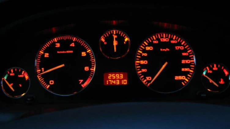 Съюзът на българските автомобилисти предлага затвор за превъртане на километраж