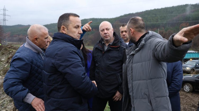 Желязков разпореди денонощно наблюдение на река Струма