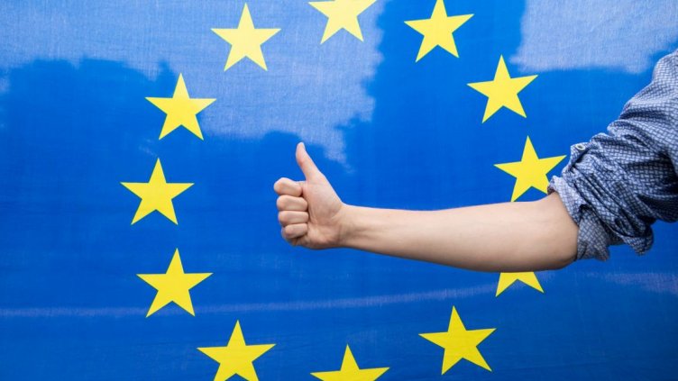 Евробарометър: Европейците одобряват реакцията на ЕС за войната в Украйна