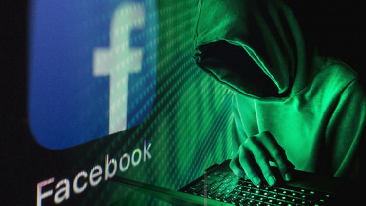 След като Фейса се срина: Хакнати ли са профилите ни?