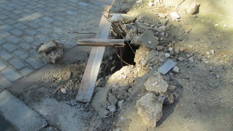 Започва рехабилитацията на тротоарите около спирките на „Златни пясъци“