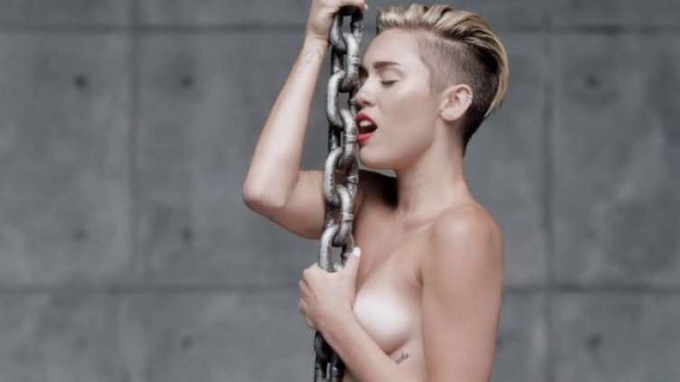 Майли Сайръс с филм на порно фестивала в Ню Йорк