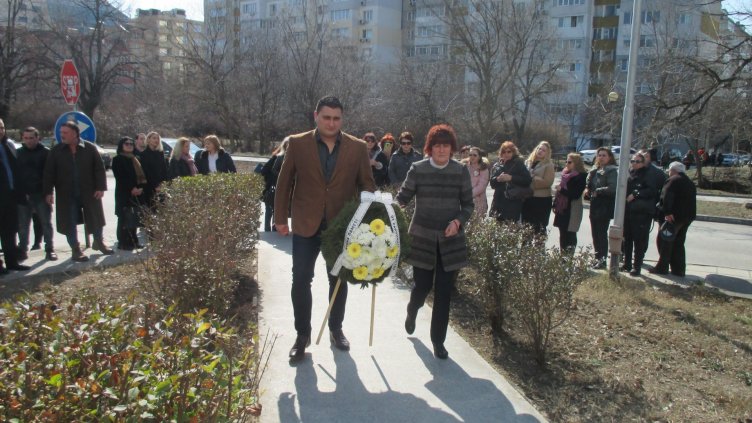 Във Варна отдадоха почит на руските воини