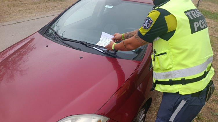 След сигнали: Засилват контрола върху колите в морската градина във Варна