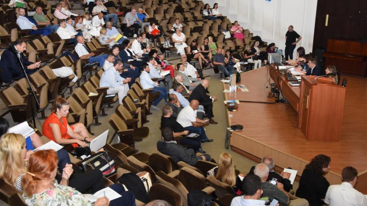 ОбС - Варна, отпусна пари за лечение на граждани и за ин-витро