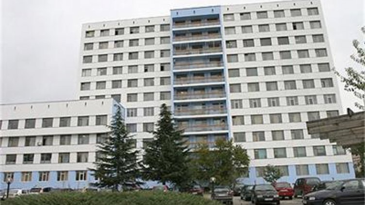 Възрастна жена хапна кактус, спасиха я