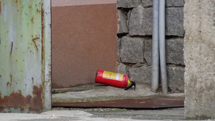 Мъж пострада при запалване на газова бутилка в Благоевград