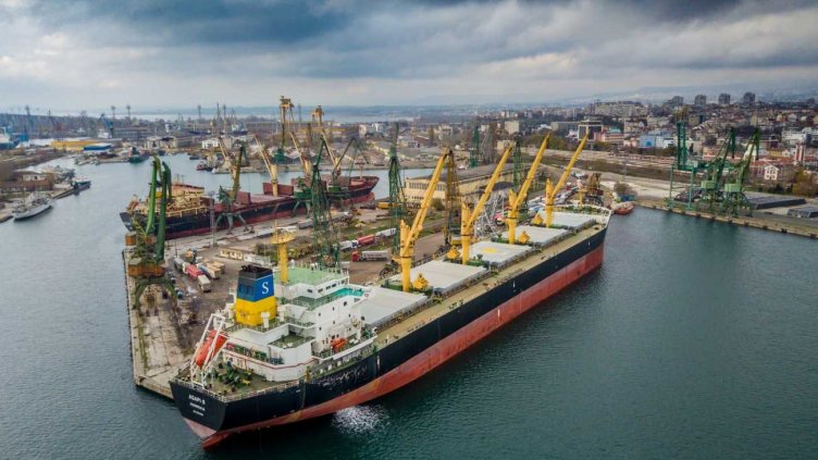 Разрешиха хидротехнически работи за удълбочаване на Канал 1 и Канал 2 в Пристанище Варна