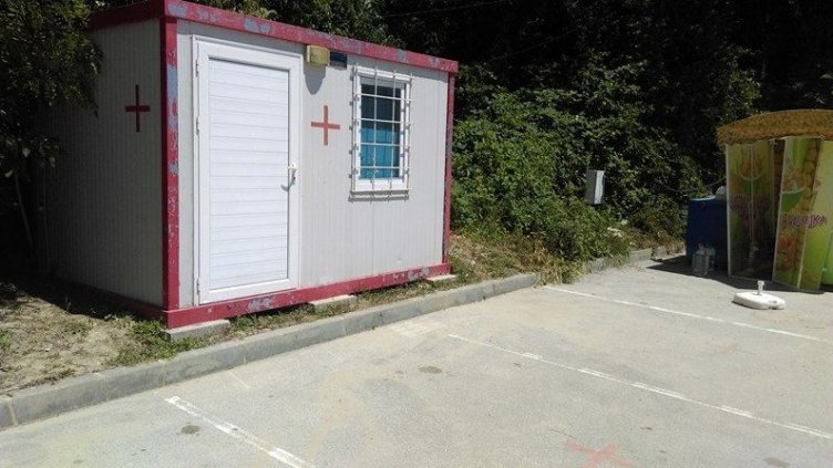 Над 10 лекари и повече от 30 медицински сестри следят за здравето на плажуващите във Варна