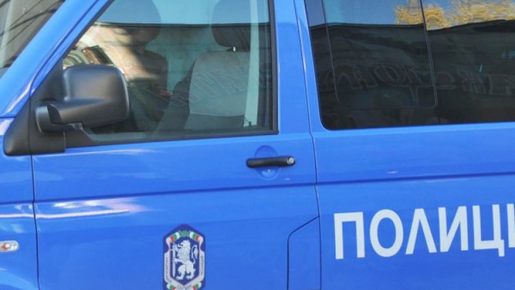 Мотоциклетист загина на място след сблъсък с камион