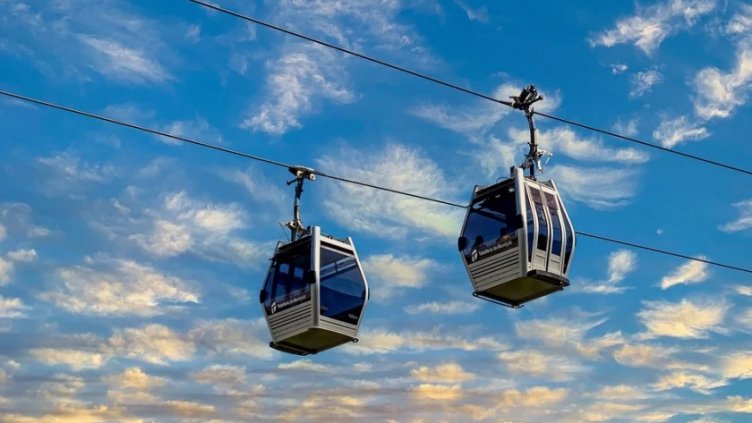 Най-малко 8 души загинаха след падане на кабинков лифт