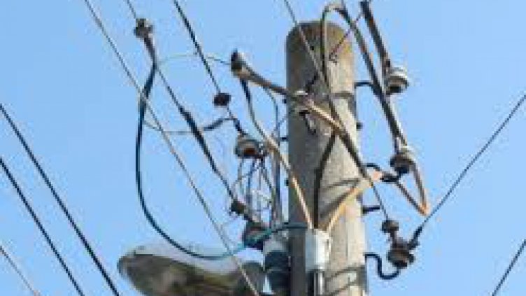 Крадци спряха тока в Бяла