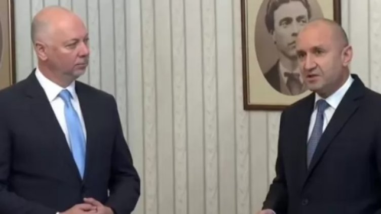 Желязков и Радев поздравиха САЩ за националния празник