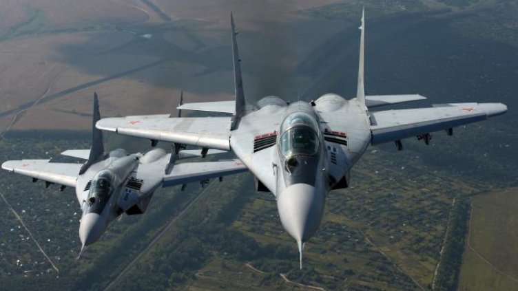 МиГ-29 е изгубил радиовръзка преди да падне