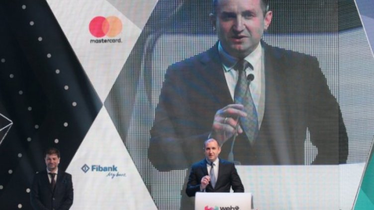 Радев: Младите трябва да са подготвени за новите професии, в които водеща ще е машината