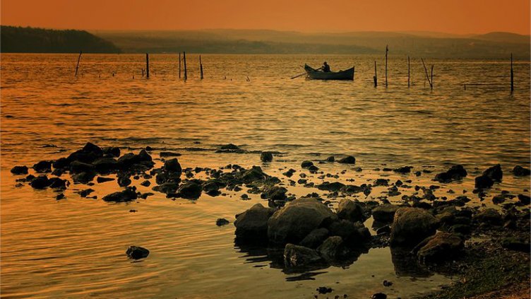 За морето, „провинцията“ и  Хемингуей