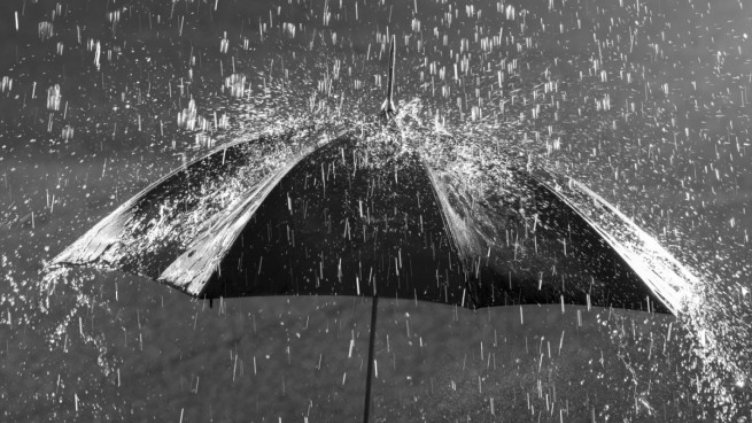 Буря връхлетя България в нощта срещу сряда