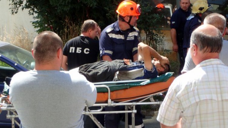 Стабилизираха пострадалите работници от "Цариградско"