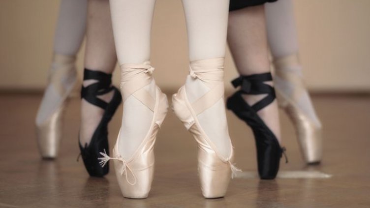 НУИ “Добри Христов” с награди от балетен конкурс