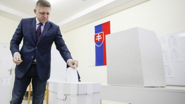 Партията на словашкия премиер загуби мнозинството си