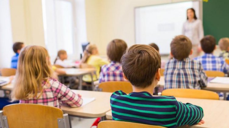 Децата са демотивирани, върнете ги в клас... Родители с писмо до МОН