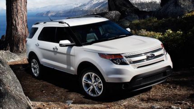 СНИМКАТА е илюстративна, но този автомобил вече доказано може да събере 20 човека