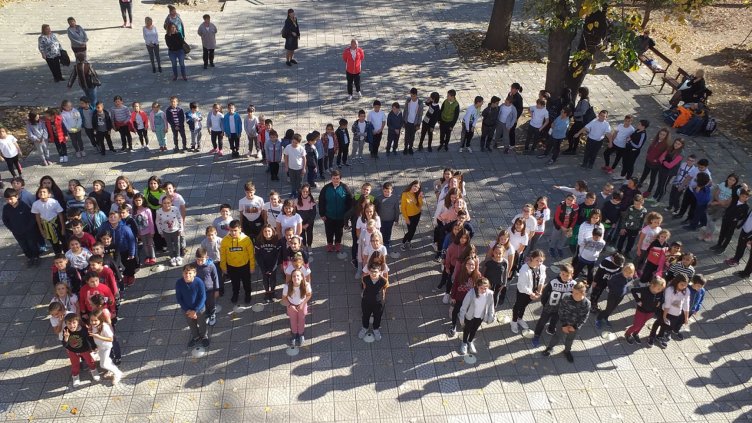 Седмица на бащата започва във варненското ОУ „ Христо Ботев“