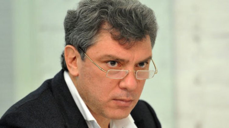 Пет версии за убийството на Немцов