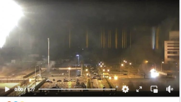 Руски обстрел по АЕЦ "Запорожие" – гори пожар, има жертви, а радиация?