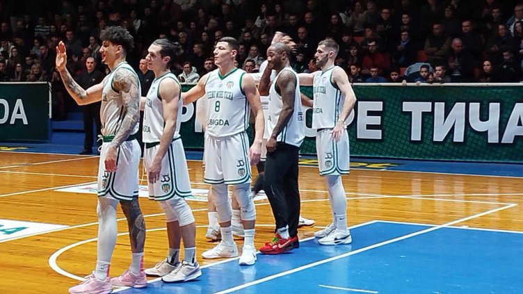 Черно море Тича завърши трети в редовния сезон след победа над Берое