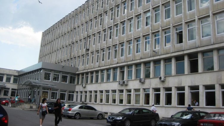 НАП – Варна, запечата ресторанти и магазин