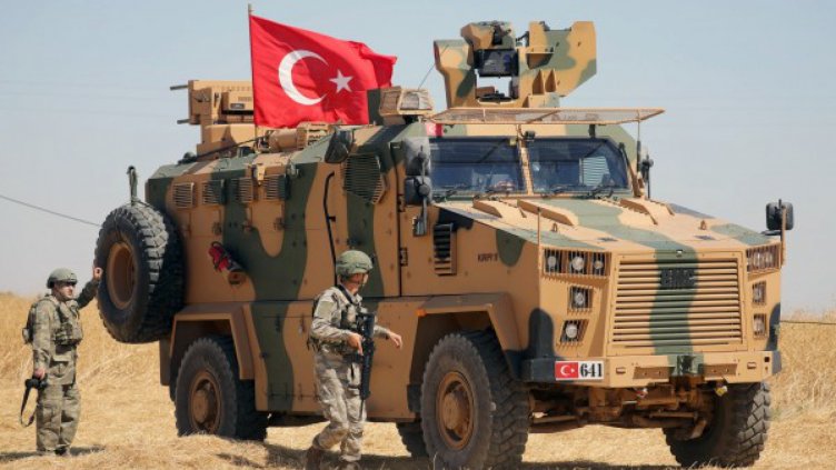 Турската артилерия обстрелвала кюрдски позиции в Сирия 